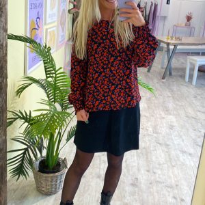 JDY - Bluse - Claude LS O-neck Top - Black/Orange Flower